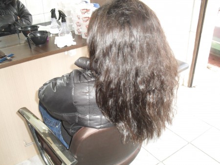 Antes Lais Cabelo muito volumoso., Sem corte.
